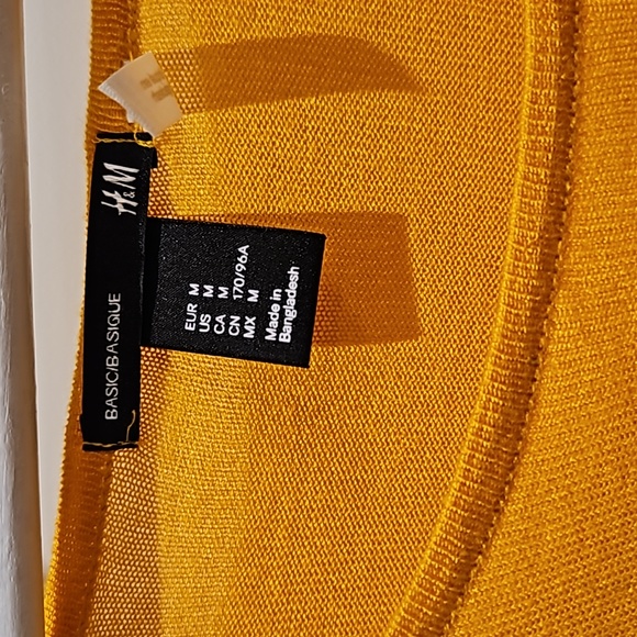 Lightweight Marigold Sweater - M - Picture 2 of 3